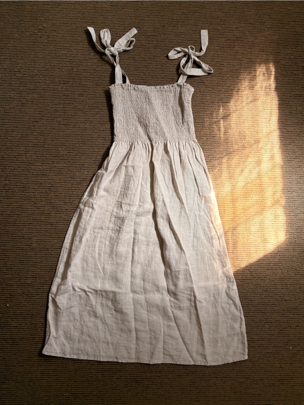 Aritzia Wilfred Golden Hour 100% Linen dress size medium undyed Ecru